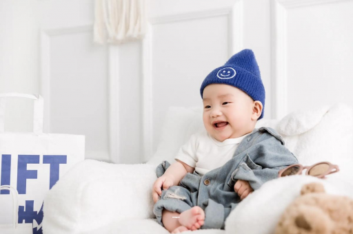 西藏宝宝躺着吃奶有影响吗