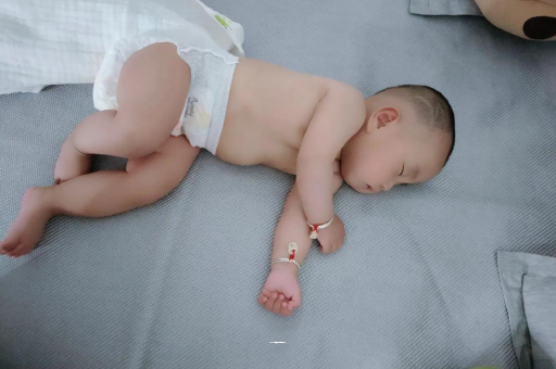 西藏宝宝发烧可以喝牛奶吗